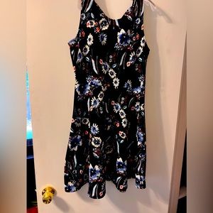 Spring flower dress with a crisscross back